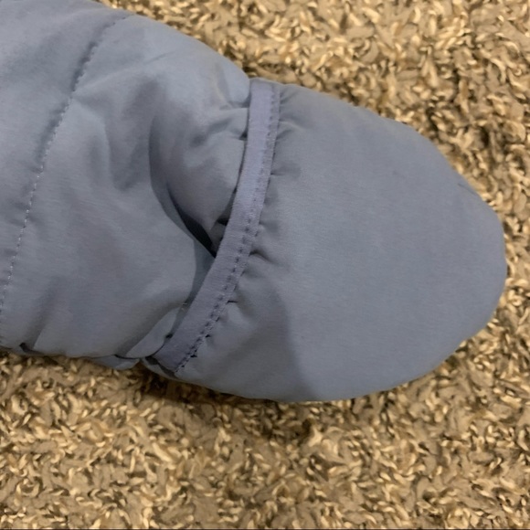 Oshkosh Snowsuit (FREE w $20 purchase) - Picture 6 of 7